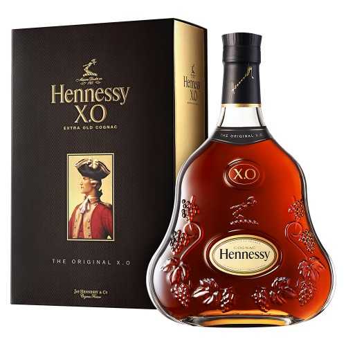 XO Cognac (con astuccio)...